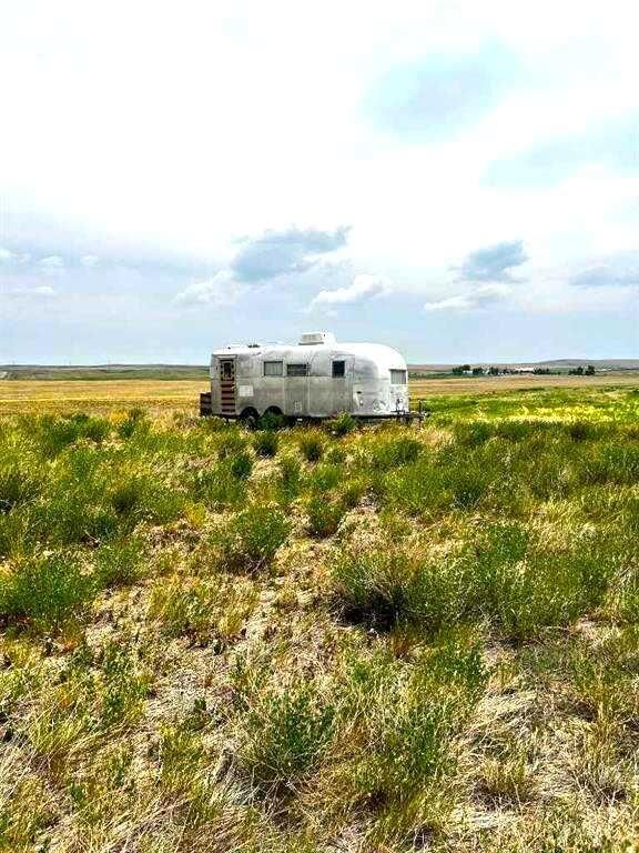 Property Photo: 705 Railway Avenue S AB T0L 1L0