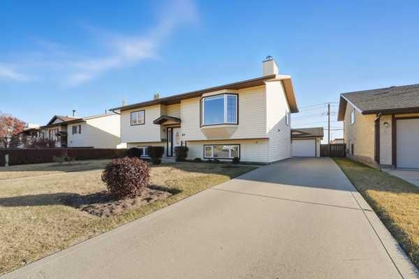 Property Photo:  69 Hallgren Avenue  AB T4N 6P1