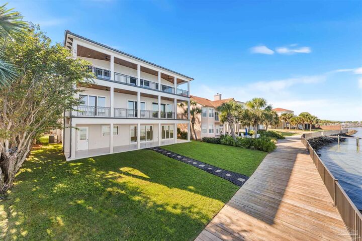 Property Photo:  28 Baybridge Dr  FL 32561 