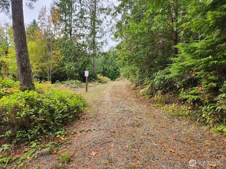 Property Photo:  9999  Dusty Road  WA 98320