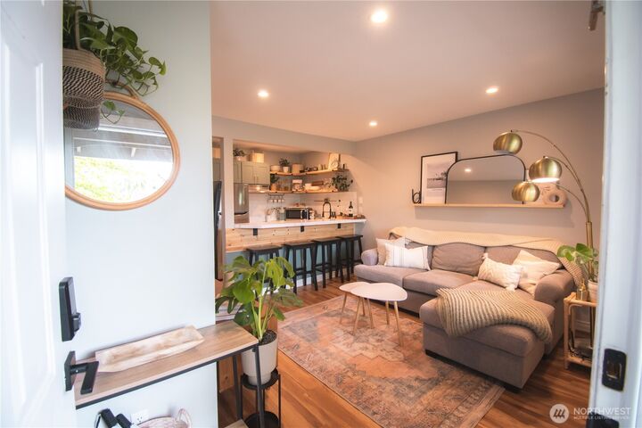 Property Photo:  250  Tucker Avenue 7  WA 98250