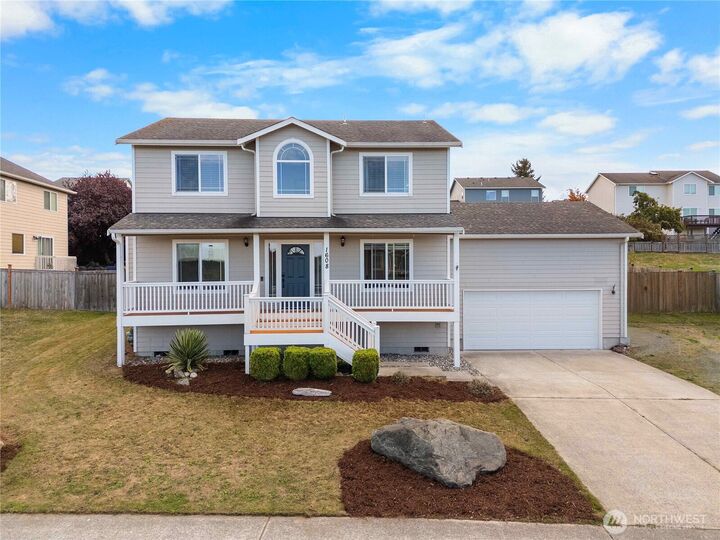 1608 SW Union St.  Oak Harbor WA 98277 photo