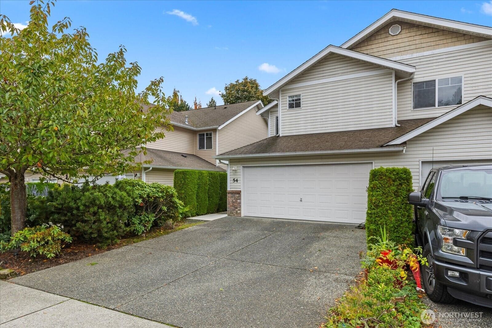 Property Photo:  15414  35th Avenue W 54  WA 98087