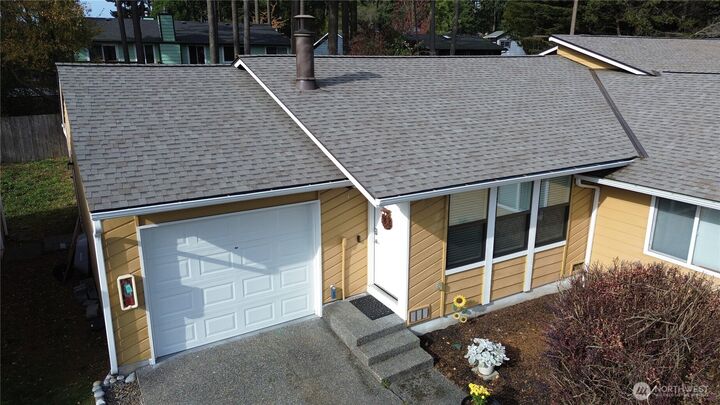 685 NW Atalanta Way #1  Oak Harbor WA 98277 photo