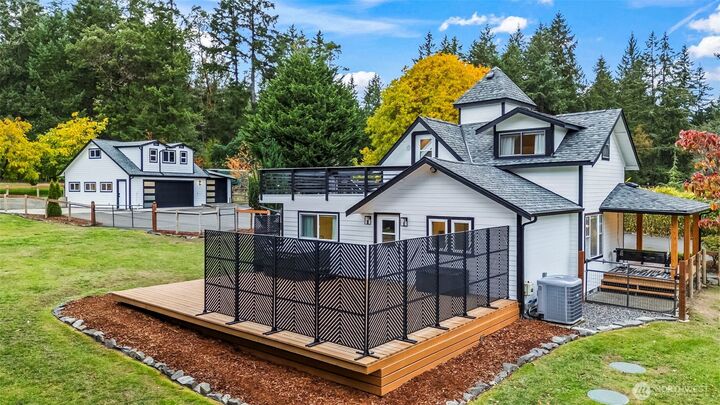 15822  Crescent Valley Drive NW  Gig Harbor WA 98332 photo