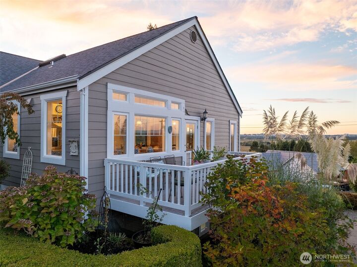 Property Photo:  6716  Skipley Rd  WA 98290 