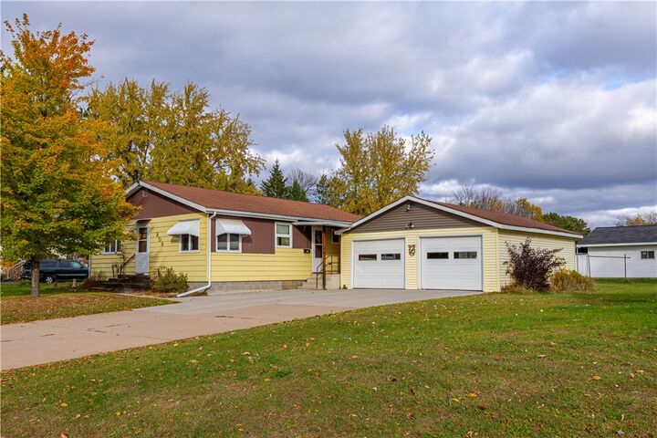 Property Photo:  809 E 6th Street S  WI 54848 