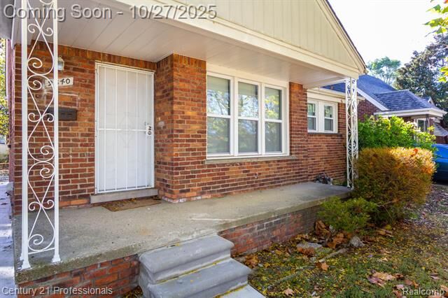 Property Photo:  9340 Mansfield Street  MI 48228