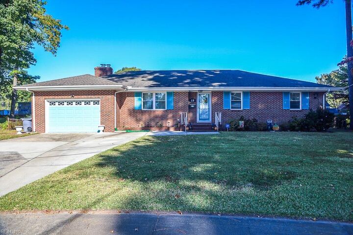 13 Beatrice Dr  Hampton VA 23666 photo