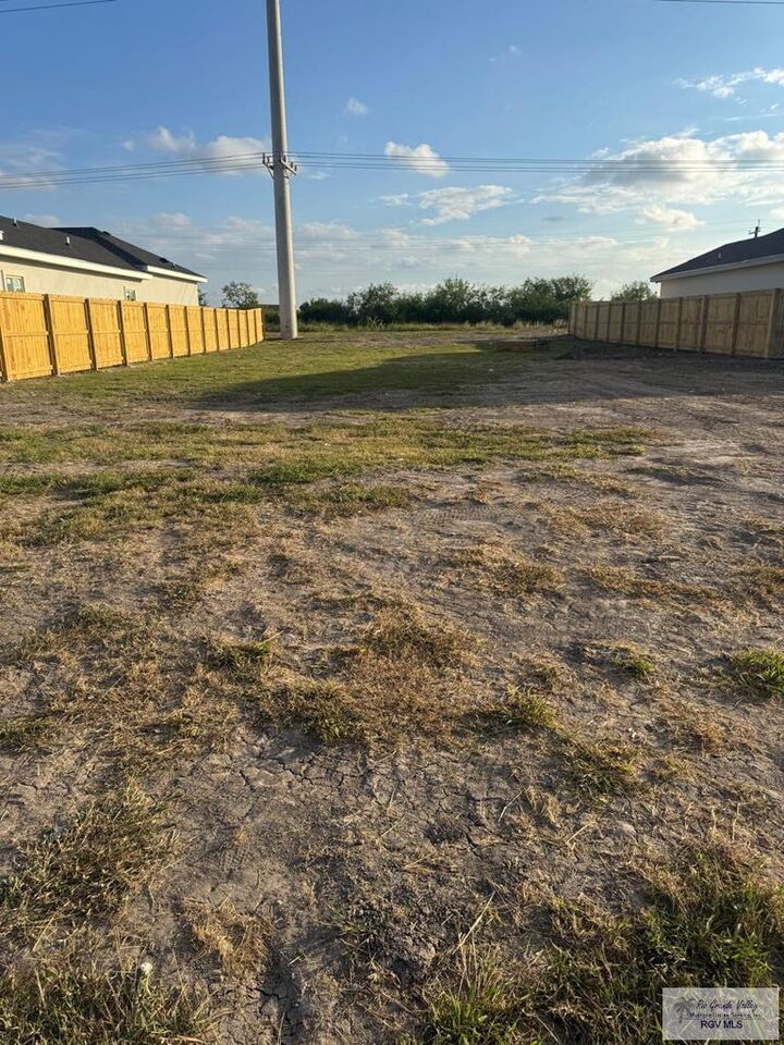 Property Photo: 10 Paseo Cafetos St 10 TX 78526