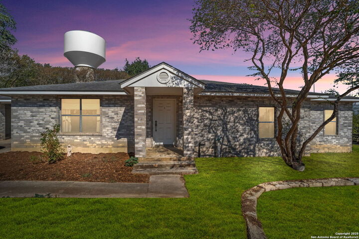 Property Photo: 245 Bluffcreek TX 78121