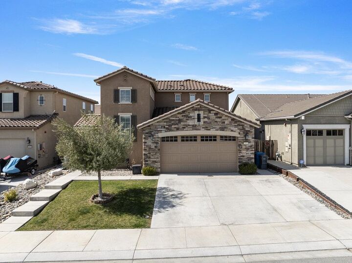 1618 Lily Court  Hollister CA 95023 photo