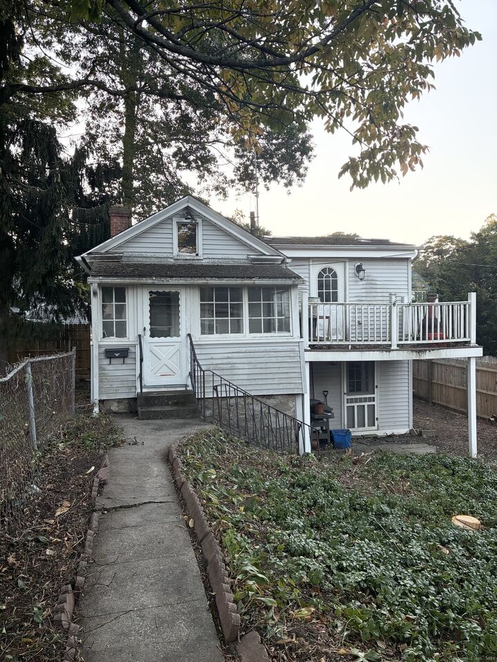 89 Grace Street  Fairfield CT 06825 photo