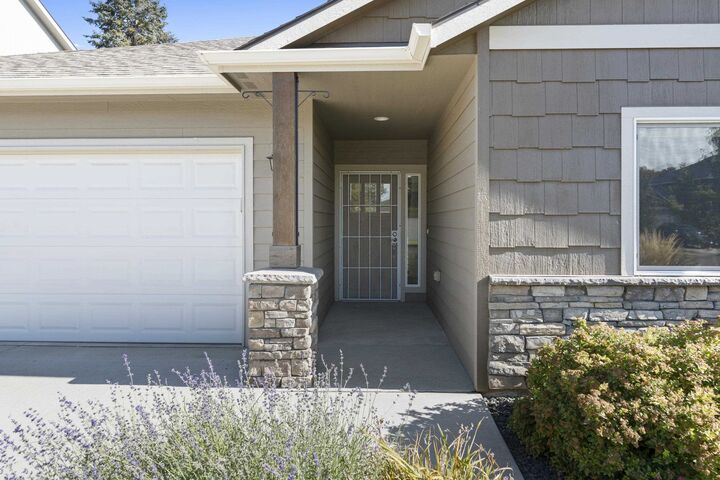 Property Photo:  2314 N Corbin Ct  WA 99016
