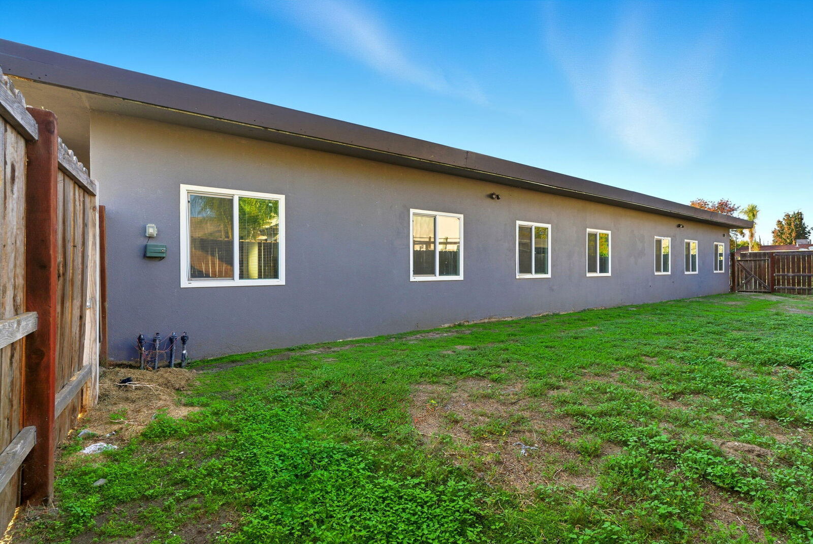 Property Photo:  1326 Patterson Avenue  CA 93212 