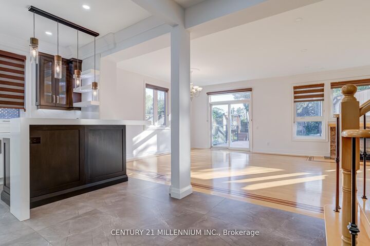 Property Photo:  5230 Creditview Road  ON L6W 2B3