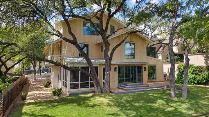 Property Photo:  1012 Gaston Avenue  TX 78703