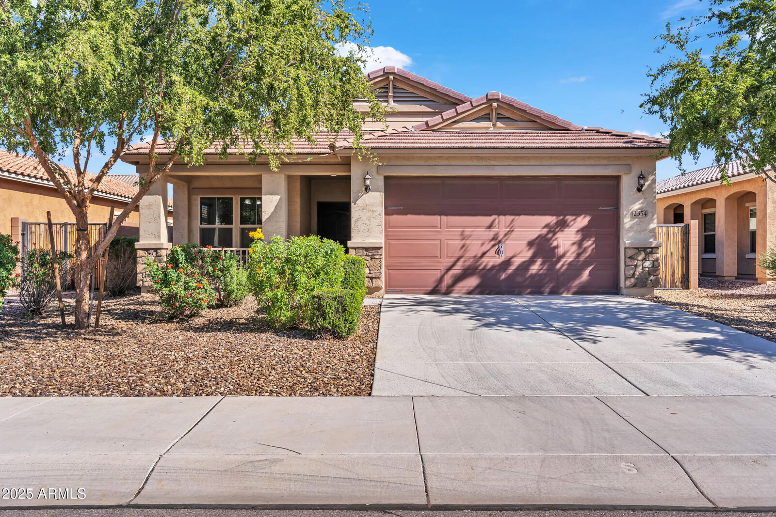 Property Photo:  2354 E Bellerive Drive  AZ 85298