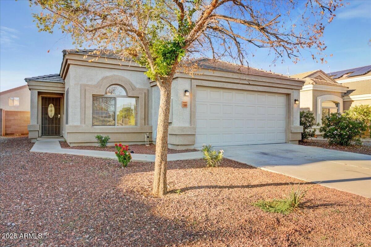 Property Photo:  13009 W Port Royale Lane  AZ 85335