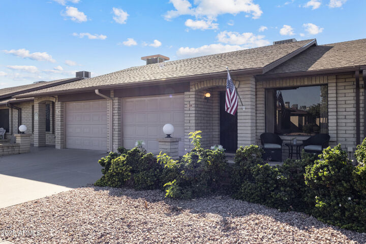 Property Photo: 520 S Greenfield Road 39 AZ 85206