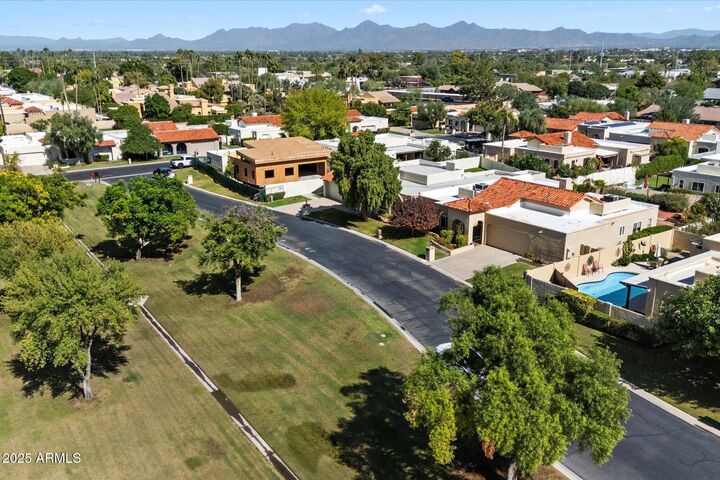 Property Photo: 5711 N 73rd Place AZ 85250