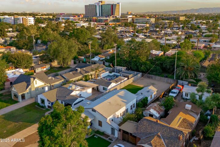 Property Photo:  1637 E Earll Drive  AZ 85016