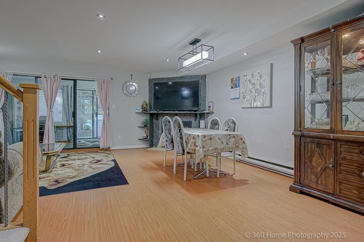 7533 140 Street 35  Surrey BC V3W 5J9 photo