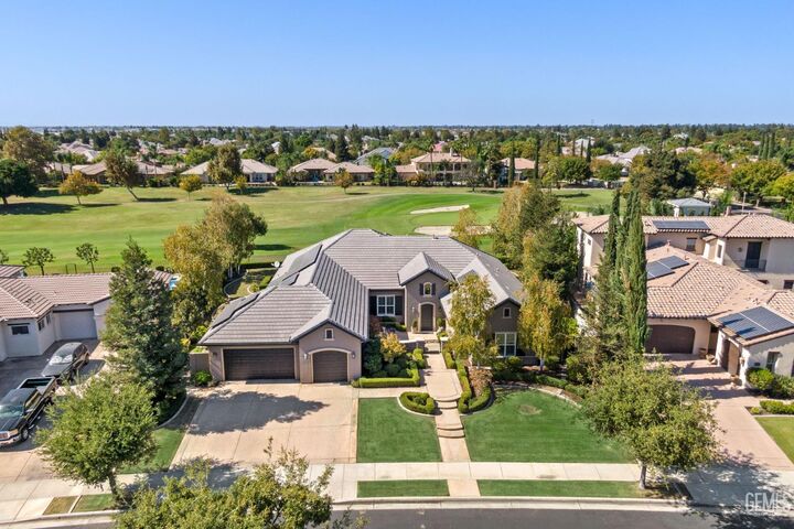Property Photo:  2205 Tiverton Drive  CA 93311