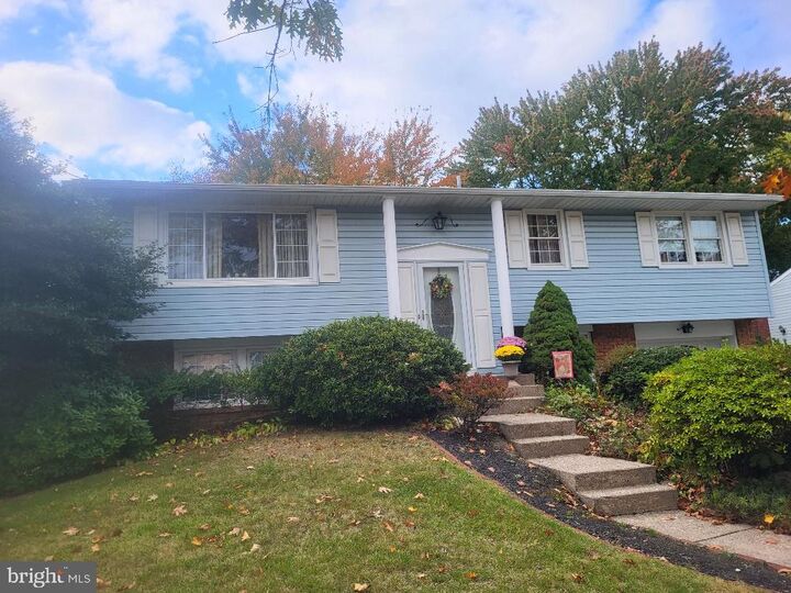 Property Photo:  408 Windsor Drive  NJ 08002