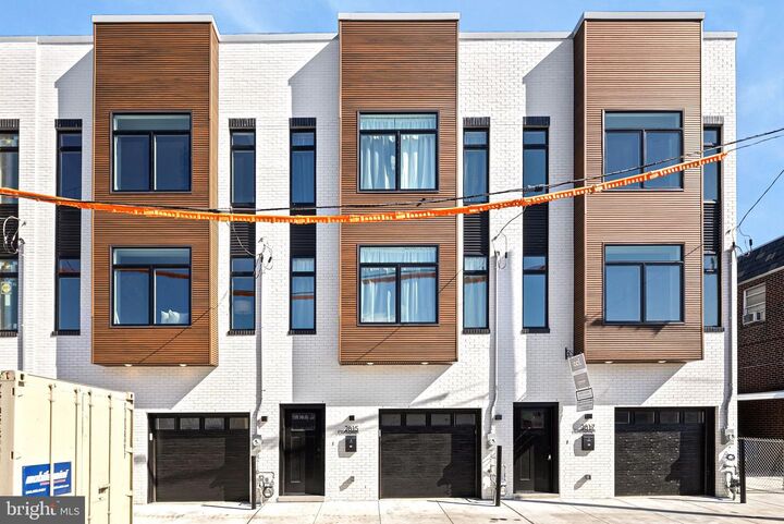 Property Photo:  2811 S Hutchinson Street  PA 19148 