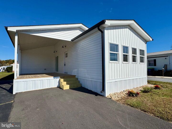 Property Photo: 22 Gunpowder Lane DE 19971