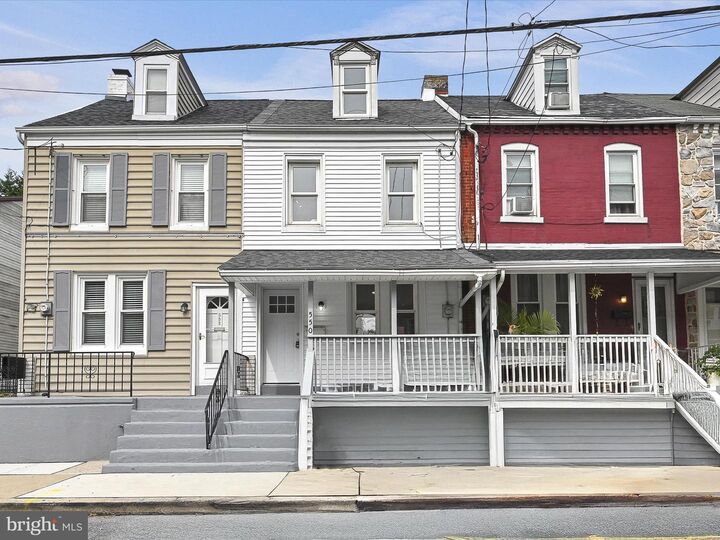 Property Photo:  550 Dauphin Street  PA 17602