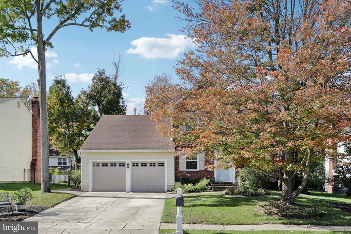 Property Photo:  21 Whitechapel Drive  NJ 08054