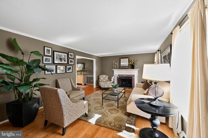 Property Photo: 491 Orchard Circle PA 19341