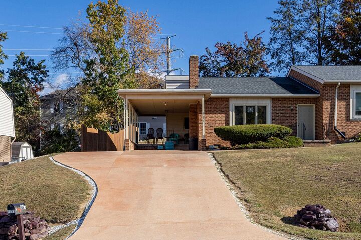 1093 Rosedale Dr  Rockingham VA 22801 photo