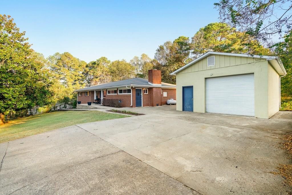 Property Photo:  305 Kay Drive  GA 30705