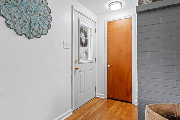 Property Photo:  29 Summit Street  OH 45036