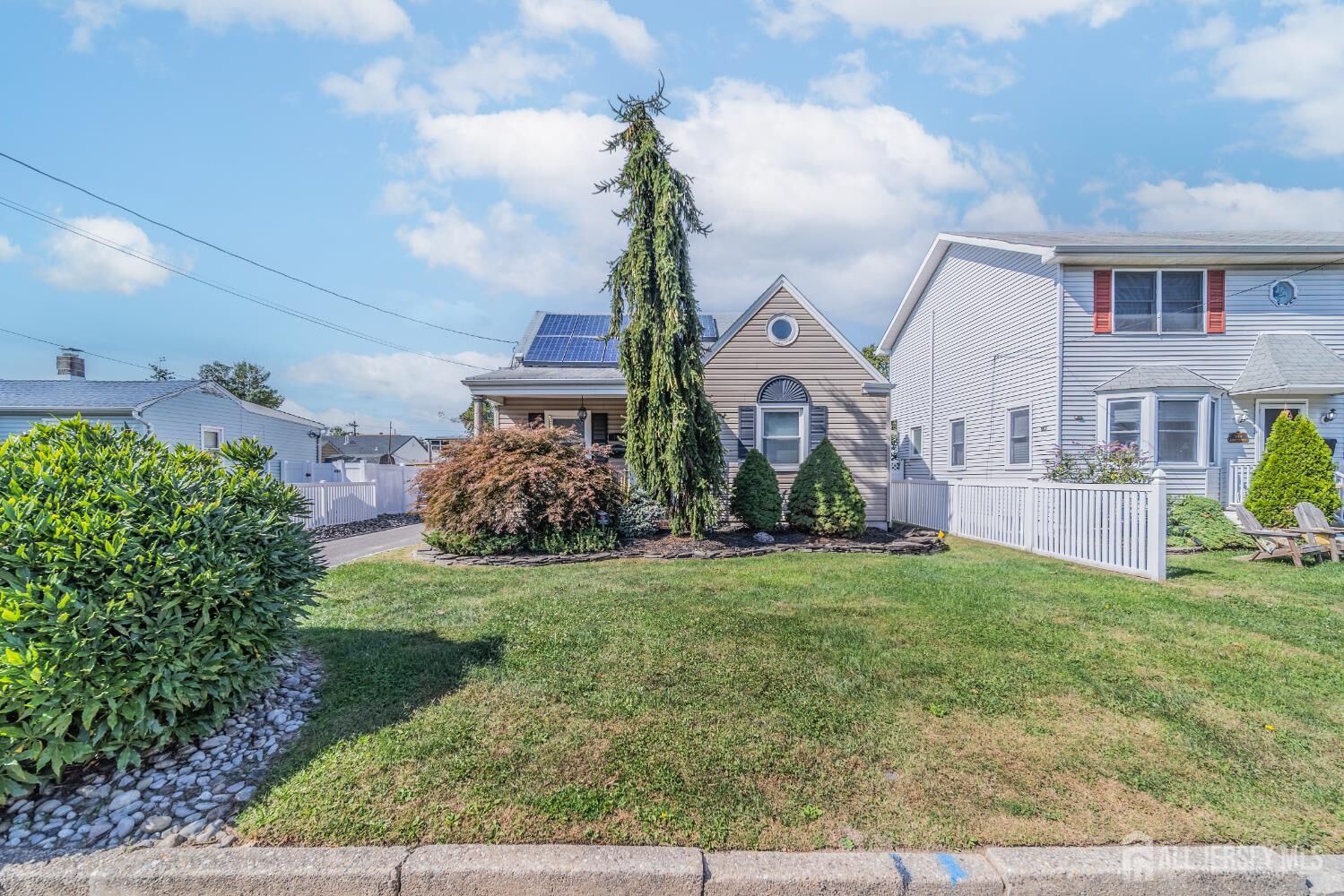 Property Photo:  745 Lee Street  NJ 08861