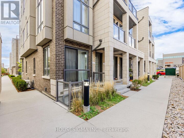 Property Photo: 713 Lawrence Avenue West 5 ON M6A 1B4