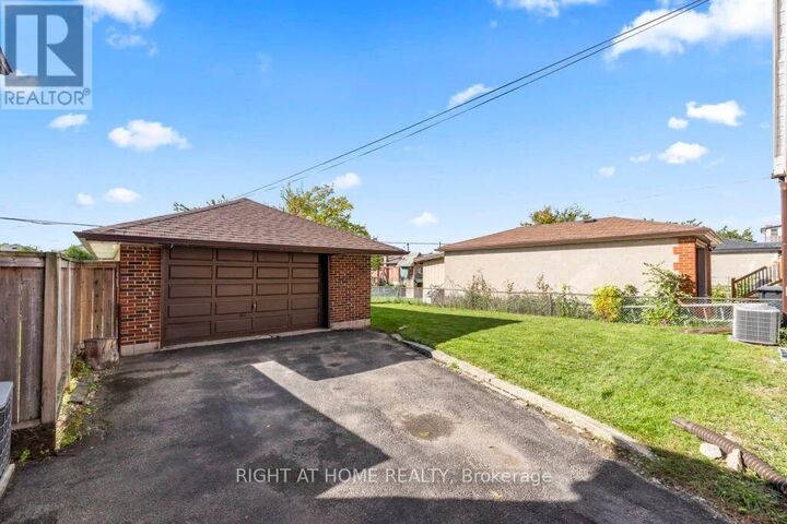 Property Photo:  16 Connie Street  ON M6L 2J1 