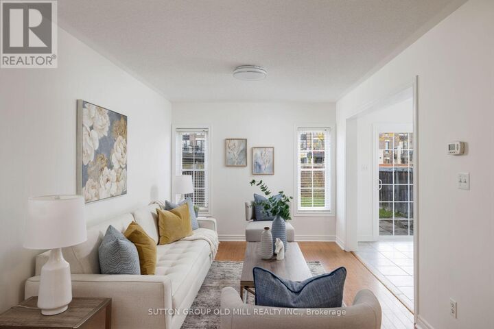 Property Photo:  85 Barchester Crescent  ON L1M 2L6