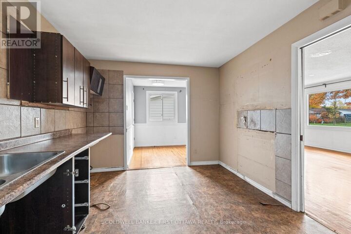 Photo de la propriété:  173 Knoxdale Road  ON K2G 1B1