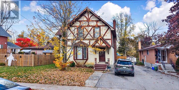 Photo de la propriété:  52 Glenelg Street East  ON K9V 1Z3