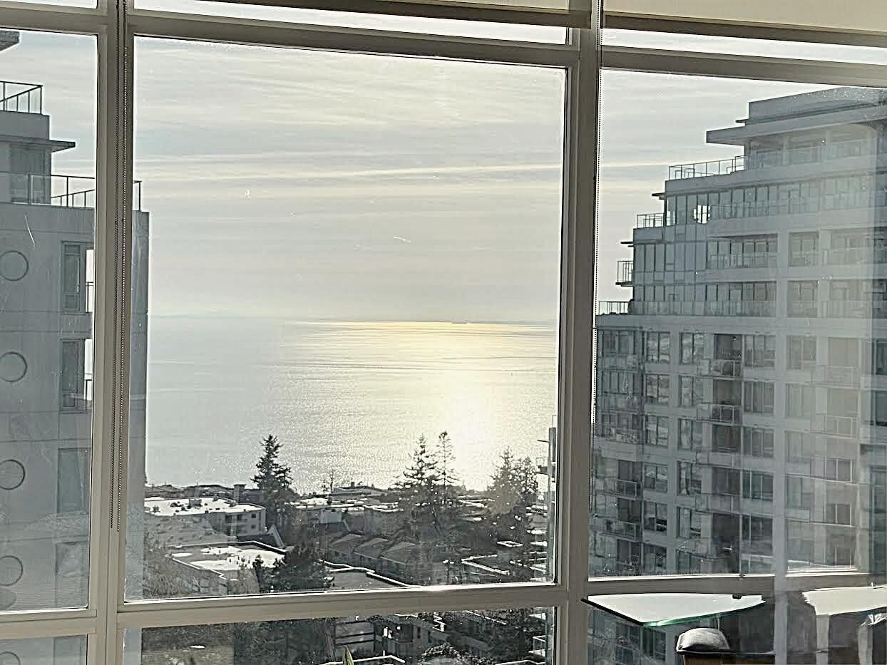 Property Photo:  1473 Johnston Road 1301  BC V4B 0A2 