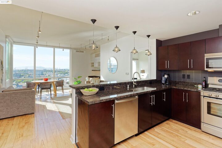 Property Photo:  222 Broadway 1204  CA 94607