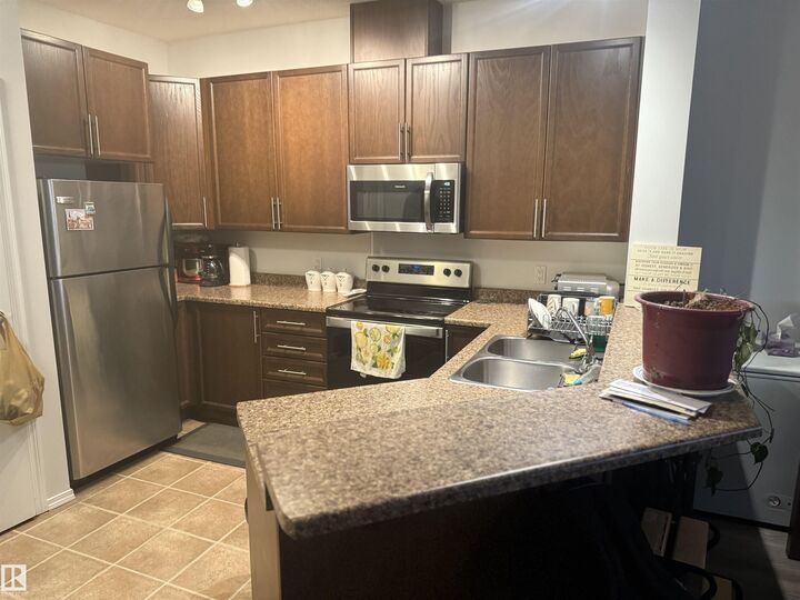 Property Photo: 4316 139 Avenue NW 411 AB T5Y 0L1
