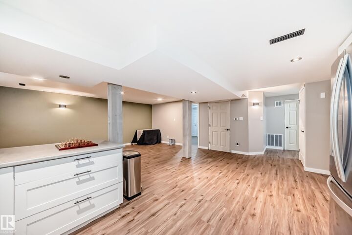 Property Photo:  103 Woodside Crescent  AB T7X 3V2 