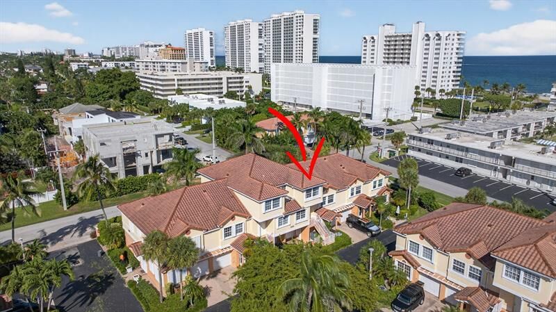 Property Photo:  1980 NE 7th St 104  FL 33441