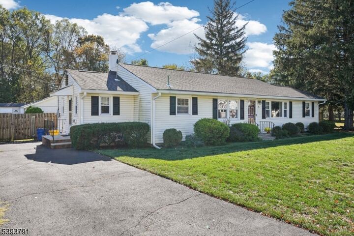 Property Photo:  66 William St  NJ 07035 