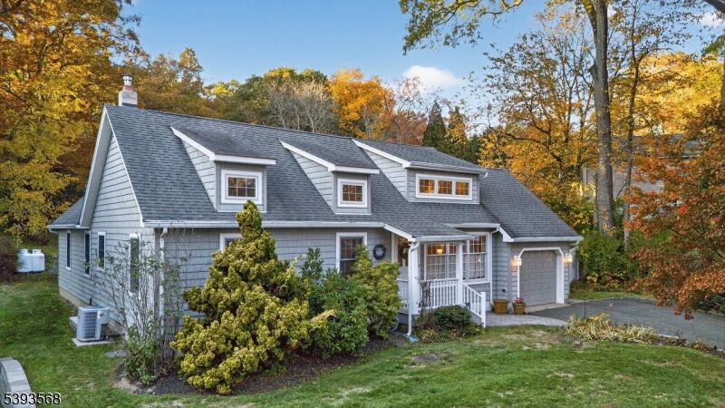 Property Photo:  33 Shawnee Pkwy  NJ 07885